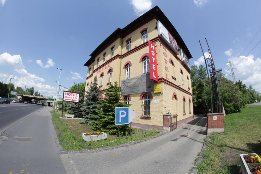 Hotel Omnibusz Budapest Exterior foto